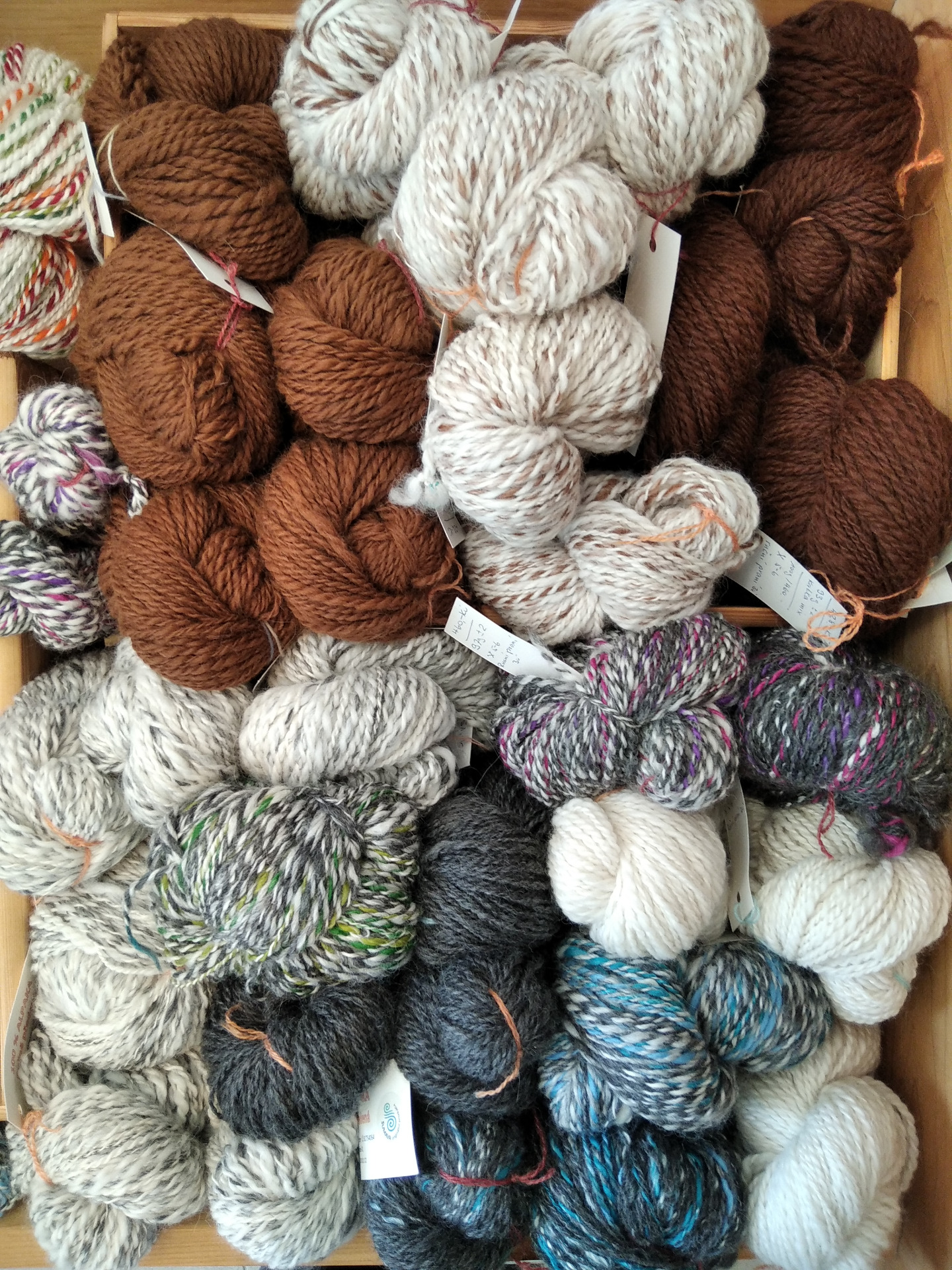 Ručně předená vlna 100 g od 440,- Kč